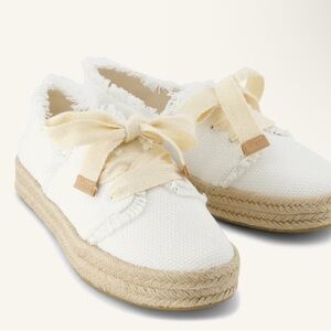 NWT Women's Cream Espadrille Sneaker shoe